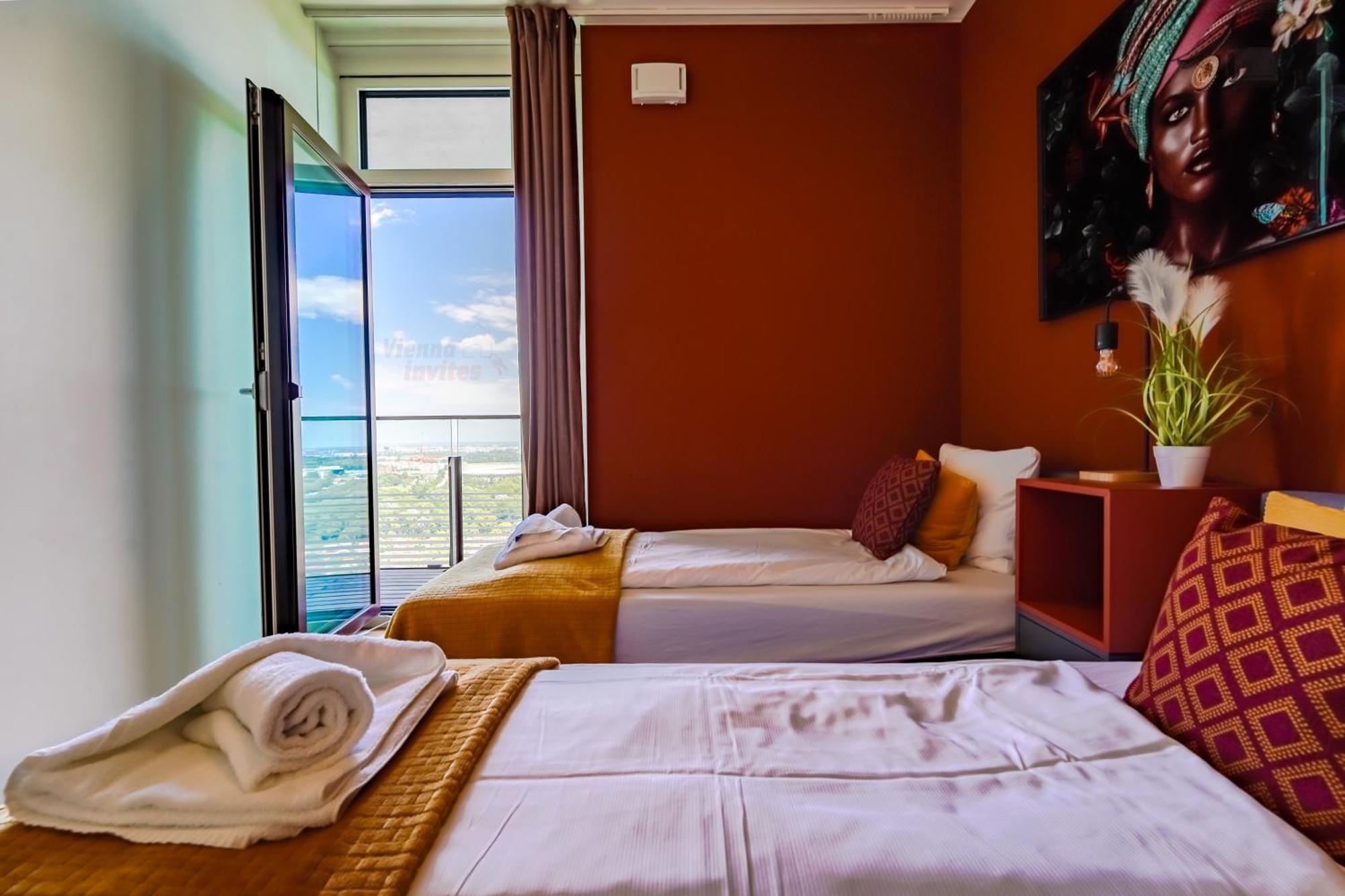 Triiiple 7Heaven - Amazing View On Top Floor With Rooftop Pool Вена Экстерьер фото