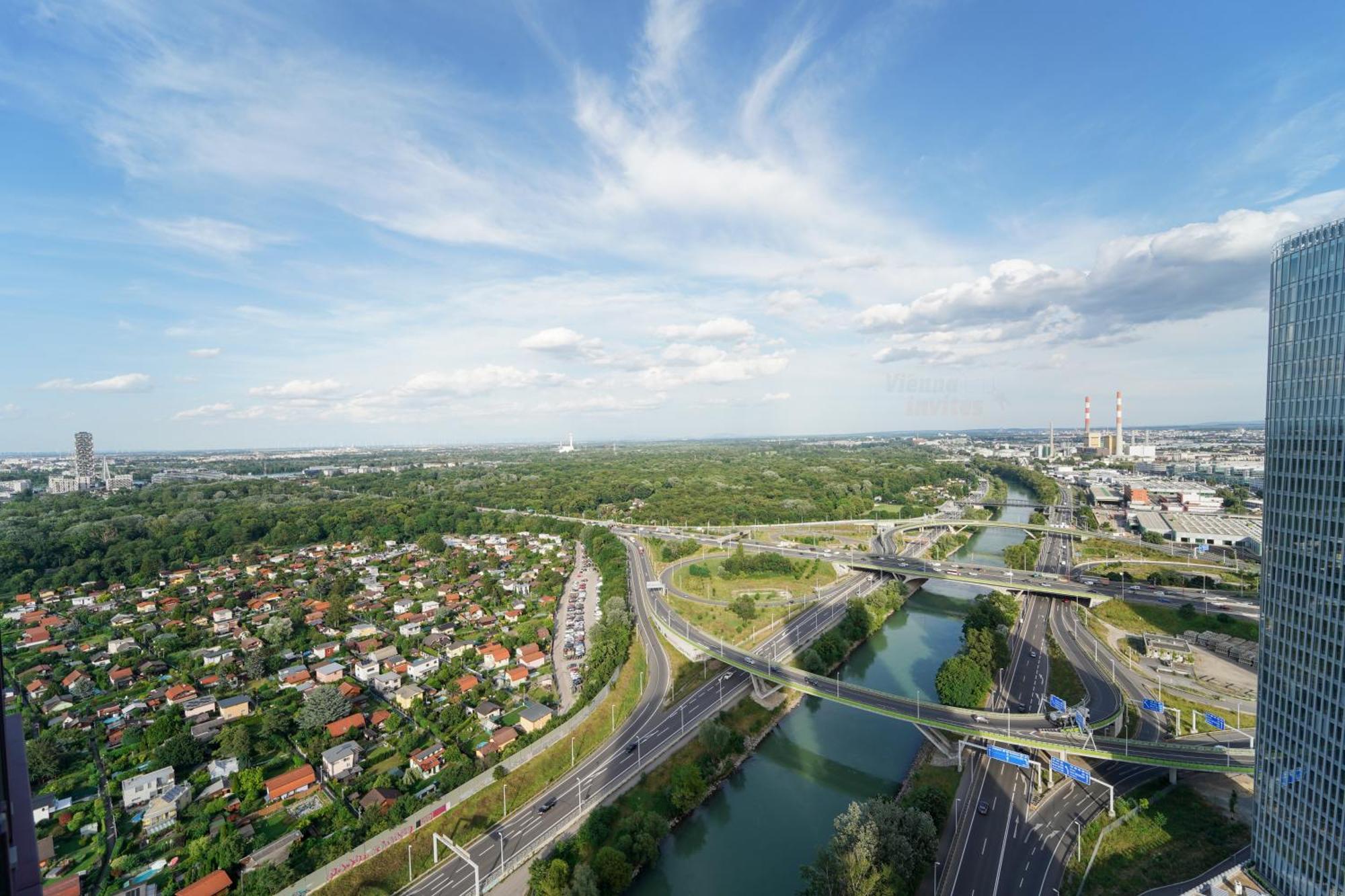 Triiiple 7Heaven - Amazing View On Top Floor With Rooftop Pool Вена Экстерьер фото